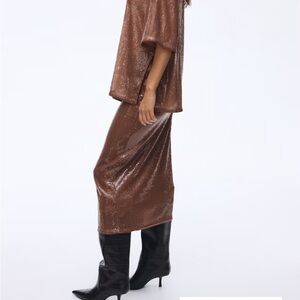 H&M SEQUINED SKIRT